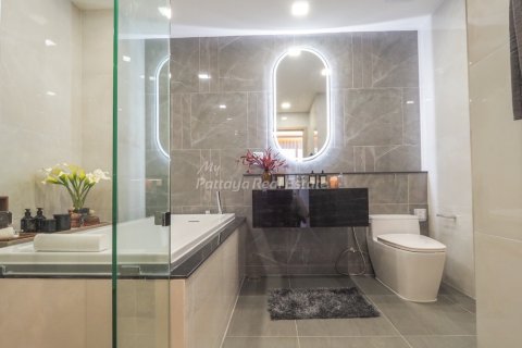 Condominio de 1 dormitorio en Bang Lamung, Tailandia № 161407 - foto 14