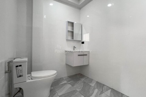 Casa de 3 dormitorios en Bang Lamung, Tailandia № 161408 - foto 11