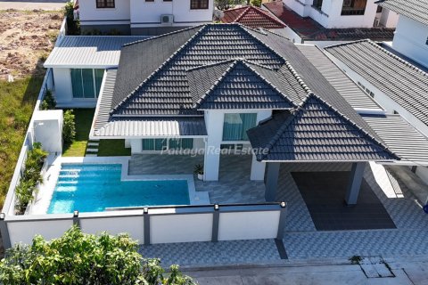 Casa de 3 dormitorios en Bang Lamung, Tailandia № 161408 - foto 19