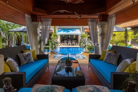 Casa de 4 dormitorios en Phuket, Tailandia № 155471 - foto 5