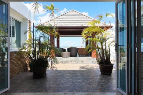 Ático de 3 dormitorios en Phuket, Tailandia № 157818 - foto 2
