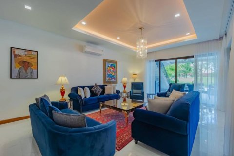 Chalet de 8 dormitorios en Phuket, Tailandia № 157816 - foto 8