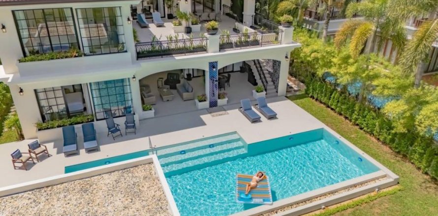 Chalet de 8 dormitorios en Phuket, Tailandia № 157816