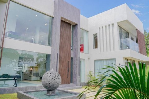 Chalet de 6 dormitorios en Phuket, Tailandia № 157819 - foto 2