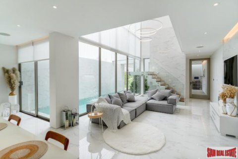 Chalet de 3 dormitorios en Phuket, Tailandia № 202990