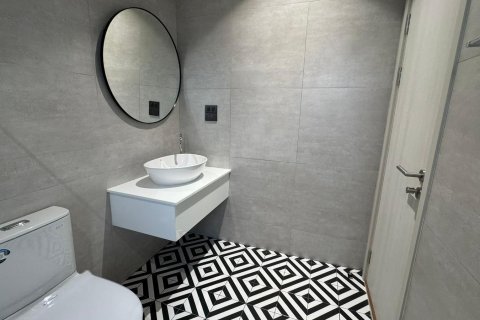Apartamento de 2 dormitorios en Phuket, Tailandia № 137226 - foto 7