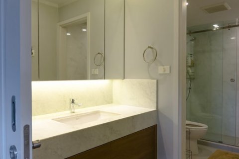 Condominio de 2 dormitorios en Bangkok, Tailandia № 66677 - foto 12