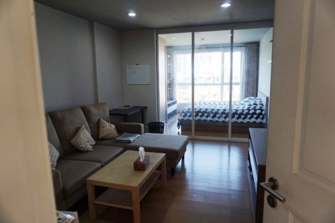 Condominio de 1 dormitorio en Bangkok, Tailandia № 66678 - foto 2