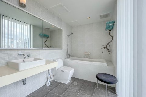Condominio de 3 dormitorios en Bangkok, Tailandia № 143475 - foto 12