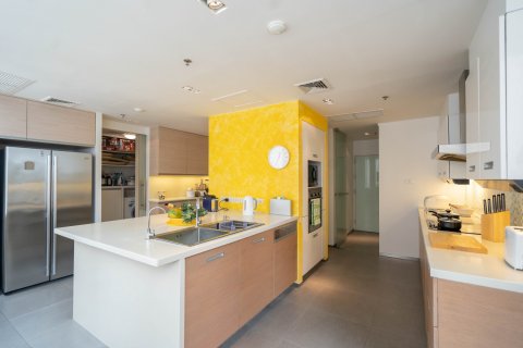 Condominio de 3 dormitorios en Bangkok, Tailandia № 143475 - foto 14
