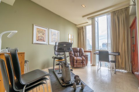 Condominio de 3 dormitorios en Bangkok, Tailandia № 143475 - foto 16