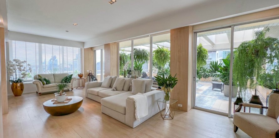 Condominio de 3 dormitorios en Bangkok, Tailandia № 143475