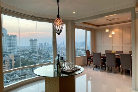 Condominio de 2 dormitorios en Sathon, Bangkok, Tailandia № 143474 - foto 3