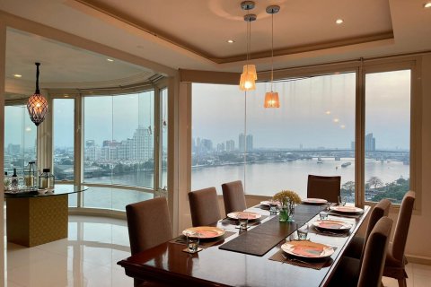 Condominio de 2 dormitorios en Sathon, Bangkok, Tailandia № 143474 - foto 2
