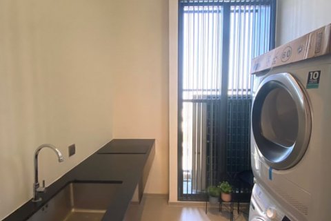 Condominio de 2 dormitorios en Bangkok, Tailandia № 143477 - foto 14