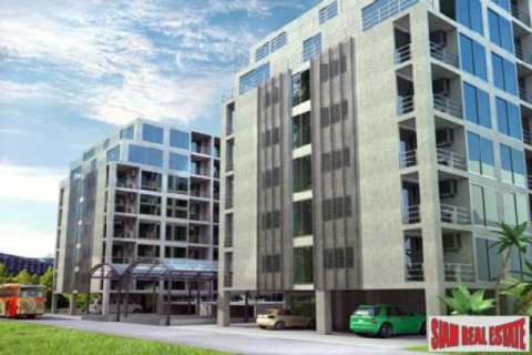 Apartamento de 1 dormitorio en Pattaya, Tailandia № 203969 - foto 2