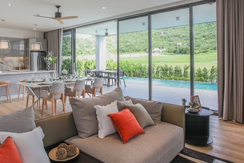 Chalet de 4 dormitorios en Hua Hin, Tailandia № 169903 - foto 23
