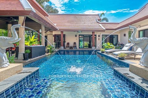Chalet de 4 dormitorios en Rawai, Tailandia № 179644
