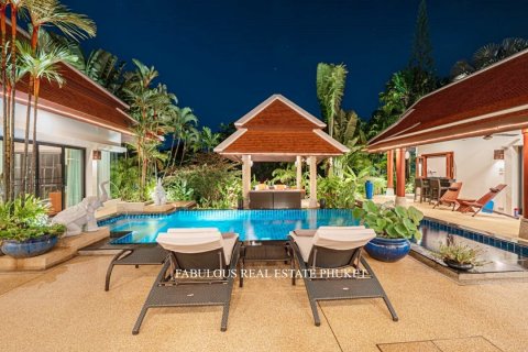 Chalet de 4 dormitorios en Rawai, Tailandia № 179644 - foto 14