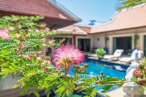 Chalet de 4 dormitorios en Rawai, Tailandia № 179644 - foto 18