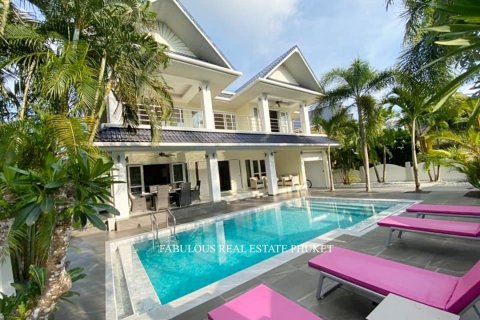 Villa in Rawai, Thailand 4 Schlafzimmer № 179645 - Foto 7