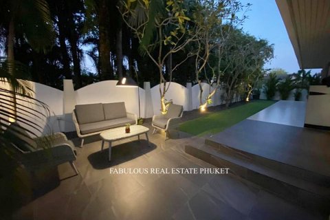 Villa in Rawai, Thailand 4 Schlafzimmer № 179645 - Foto 10