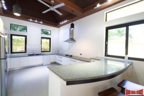 Chalet de 3 dormitorios en Ko Lanta Yai, Tailandia № 203158 - foto 3