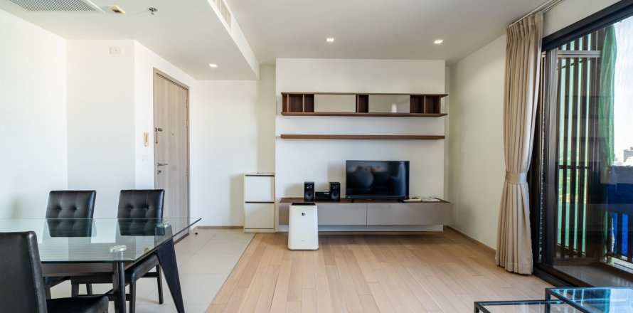 Condo in Watthana, Bangkok, Thailand, 2 bedrooms  № 154929