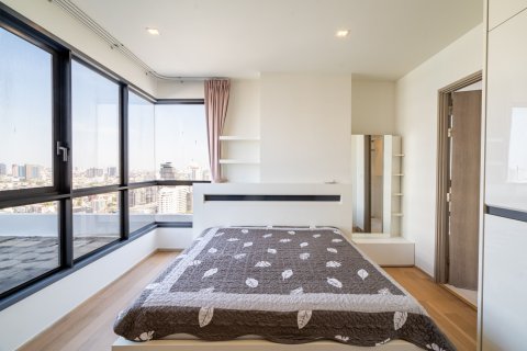 Condo in Watthana, Bangkok, Thailand, 2 bedrooms  № 154929 - photo 10