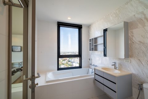 Condo in Watthana, Bangkok, Thailand, 2 bedrooms  № 154929 - photo 5