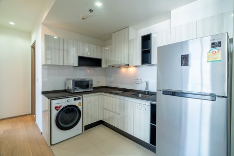 Condo in Watthana, Bangkok, Thailand, 2 bedrooms  № 154929 - photo 9