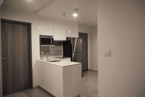 Condo in Pathum Wan, Bangkok, Thailand, 2 bedrooms № 48033 - photo 6