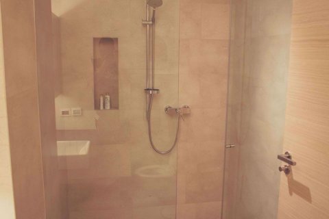 Condominio de 1 dormitorio en Bang Rak, Bangkok, Tailandia № 48028 - foto 8