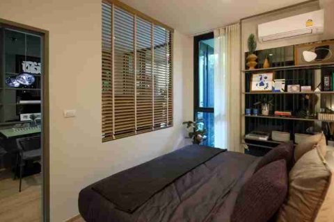 Condominio de 1 dormitorio en Thonburi, Bangkok, Tailandia № 184025 - foto 17