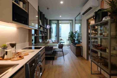 Condominio de 1 dormitorio en Thonburi, Bangkok, Tailandia № 184025 - foto 11