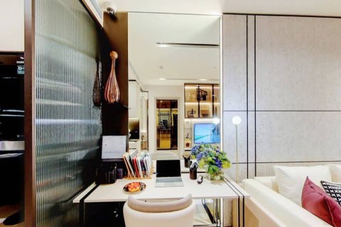 Condominio de 1 dormitorio en Khlong Toei, Bangkok, Tailandia № 176806 - foto 4