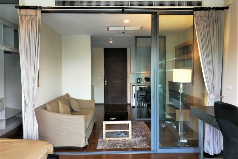Condo à Bangkok, Thaïlande, 1 chambre  № 143107