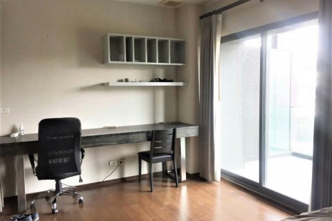 Condominio de 1 dormitorio en Bangkok, Tailandia № 143107 - foto 3