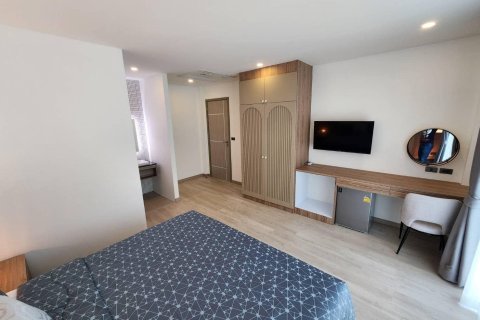 Chalet de 4 dormitorios en Kathu, Tailandia № 171160 - foto 4