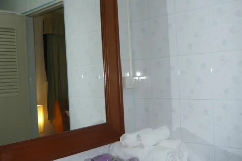 Adosado de 2 dormitorios en Kathu, Tailandia № 171158 - foto 10