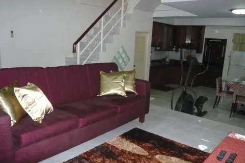 Adosado de 2 dormitorios en Kathu, Tailandia № 171158 - foto 2