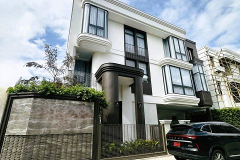 Haus in Bangkok, Thailand 5 Schlafzimmer № 180806