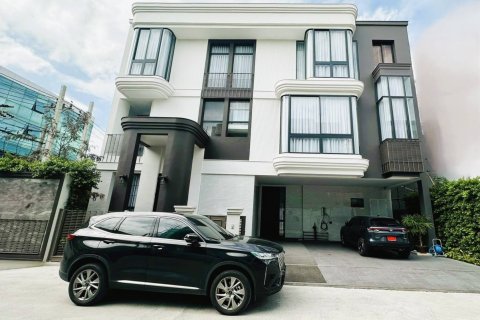 Haus in Bangkok, Thailand 5 Schlafzimmer № 180806 - Foto 11