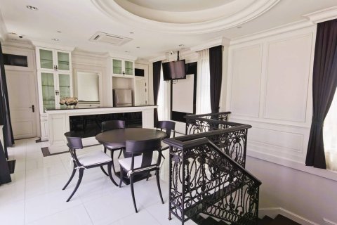 Casa de 13 dormitorios en Bangkok, Tailandia № 180801 - foto 18