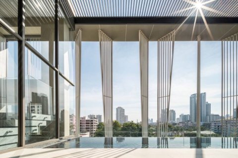 Ático de 4 dormitorios en Bangkok, Tailandia № 180805 - foto 4