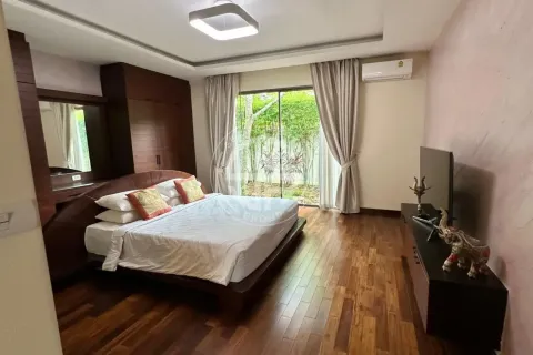 Chalet de 4 dormitorios en Phuket, Tailandia № 190730 - foto 6