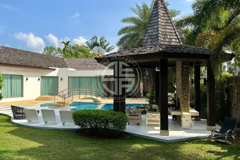 Chalet de 4 dormitorios en Phuket, Tailandia № 190730 - foto 12
