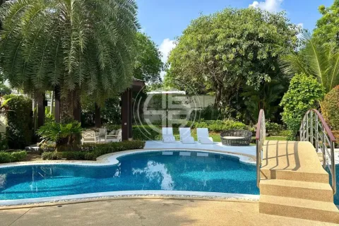 Chalet de 4 dormitorios en Phuket, Tailandia № 190730 - foto 2