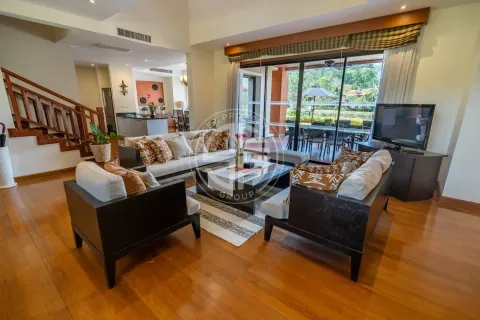 Chalet de 4 dormitorios en Bang Tao, Tailandia № 190727 - foto 3