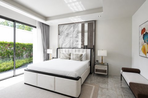 Chalet de 4 dormitorios en Bang Tao, Tailandia № 190726 - foto 13